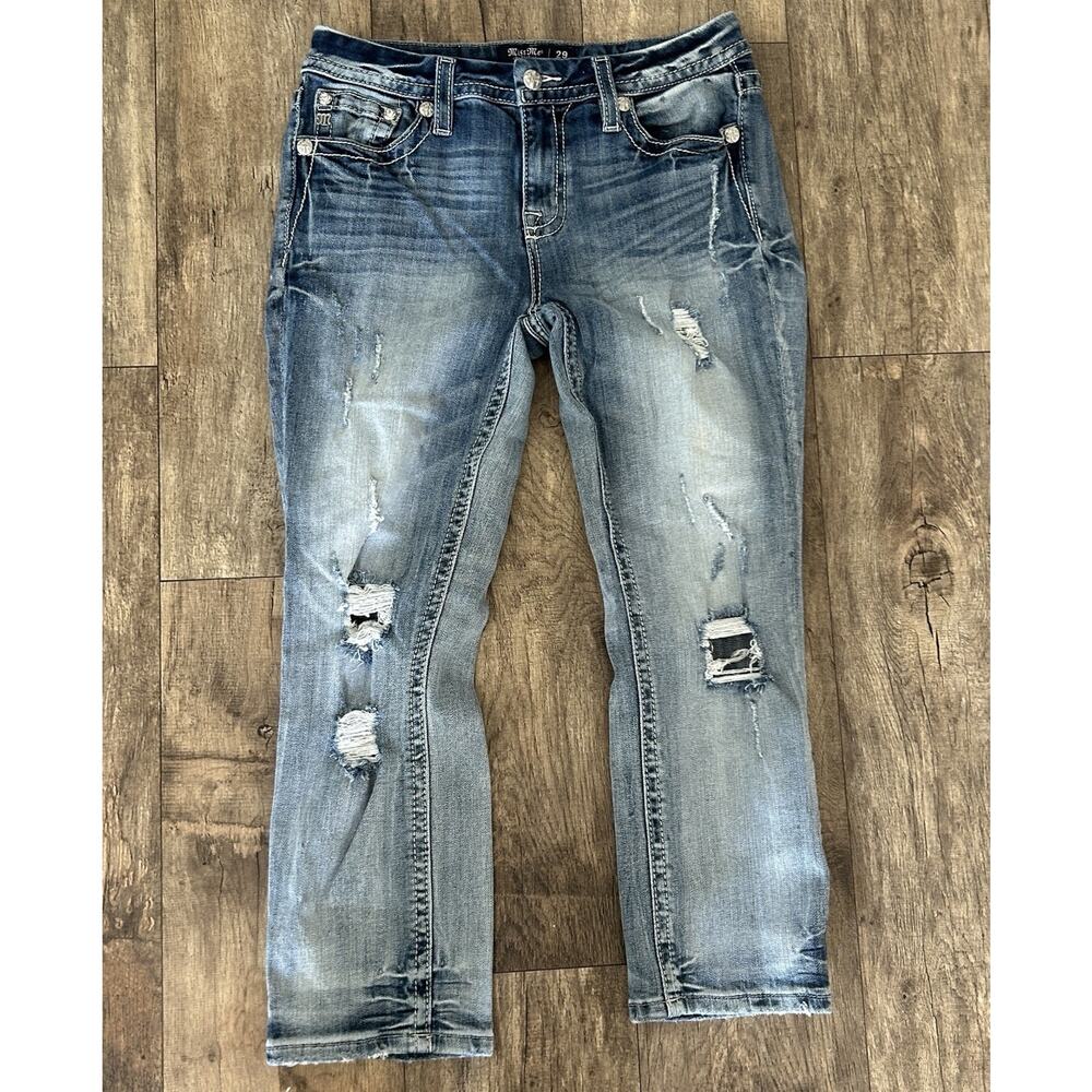 Miss Me Curvy Crop Denim Jeans Size 29 Embroidered Rhinestone Bling Distressed